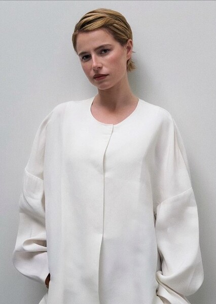 Jessie Buckley photo