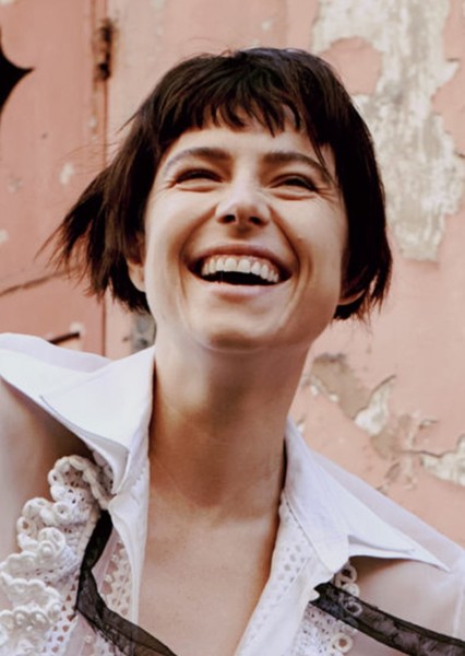 Jessie Buckley photo