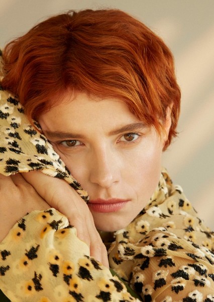 Jessie Buckley photo