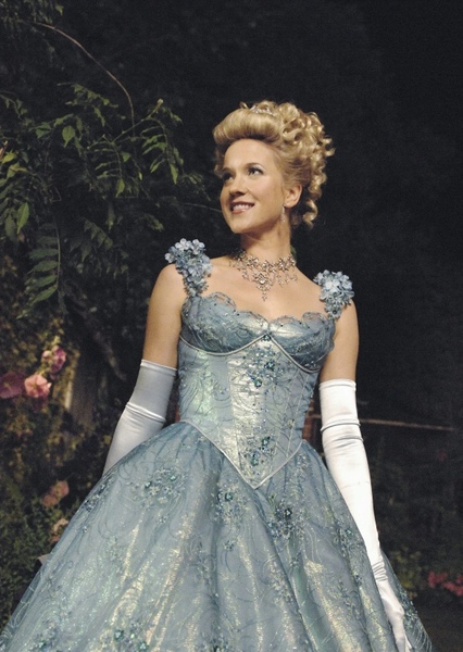 Jessy Schram