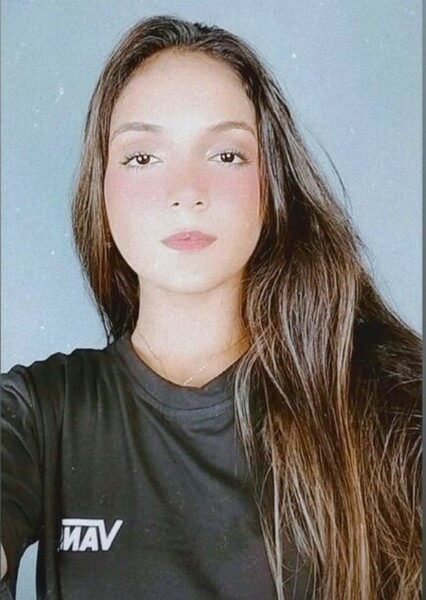 Jhennifer Oliveira photo