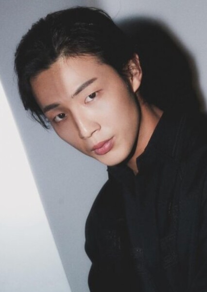 Kim Ji-soo photo
