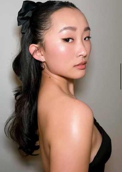 Ji-young Yoo photo