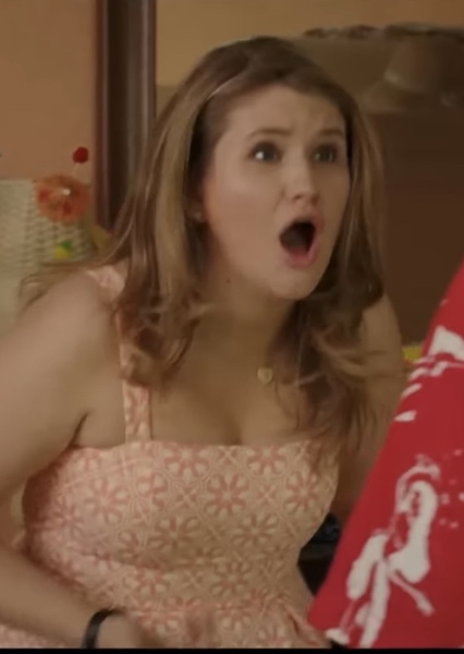 Jillian Bell photo