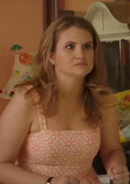 Jillian Bell photo