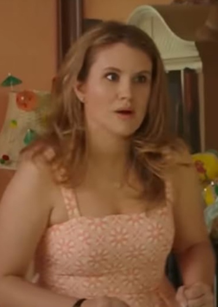 Jillian Bell photo