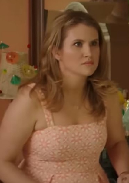Jillian Bell photo