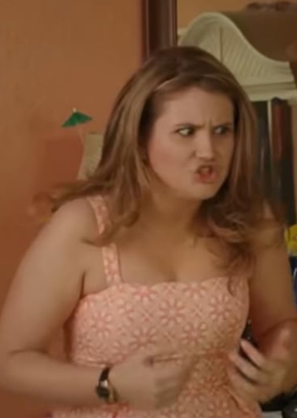 Jillian Bell photo