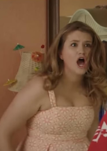 Jillian Bell photo