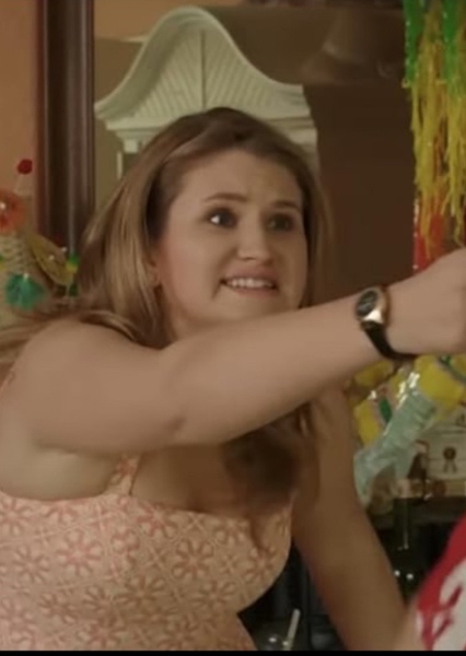Jillian Bell photo