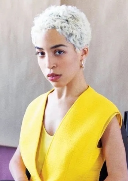 Jillian Mercado photo