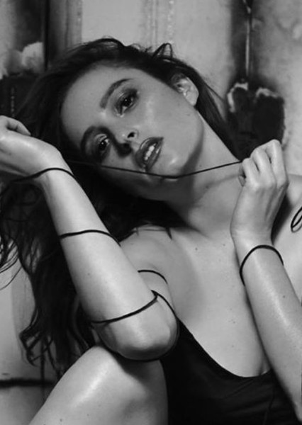 Jillian Rose Banks photo