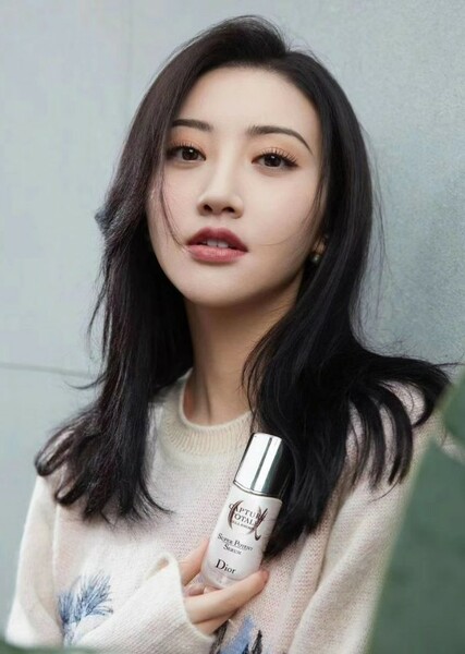 Jing Tian photo