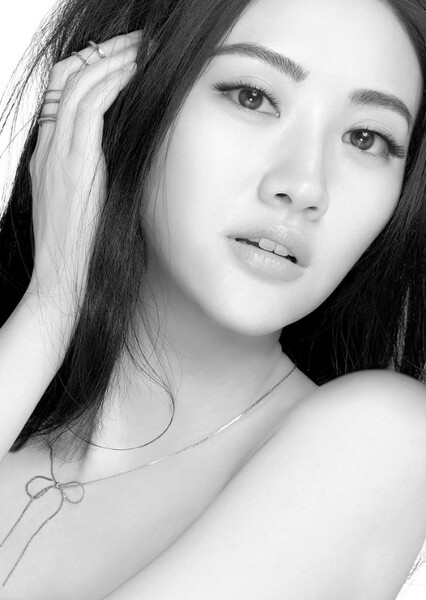 Jing Tian photo