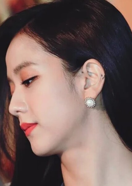 Jisoo (Kim Ji-soo) photo
