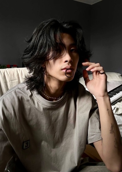 JJ Lee photo