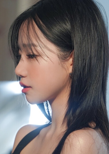 Jo Yu-ri photo
