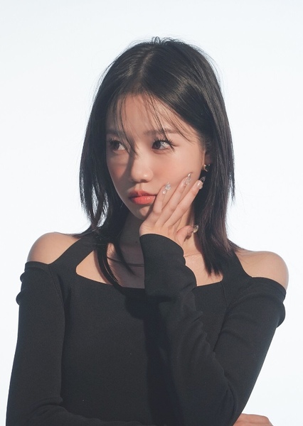 Jo Yu-ri photo