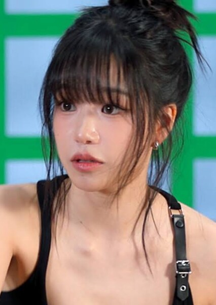 Jo Yu-ri photo