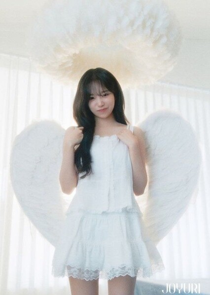 Jo Yu-ri photo