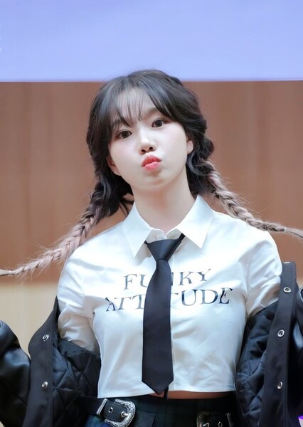 Jo Yu-ri photo