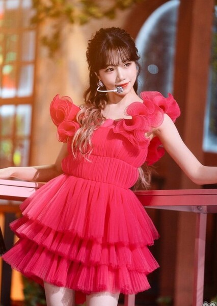 Jo Yu-ri photo