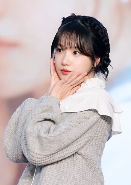 Jo Yu-ri photo
