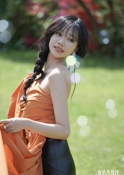 Jo Yu-ri photo