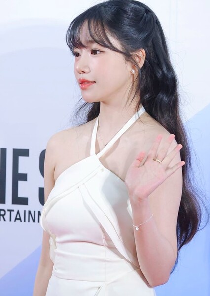 Jo Yu-ri photo