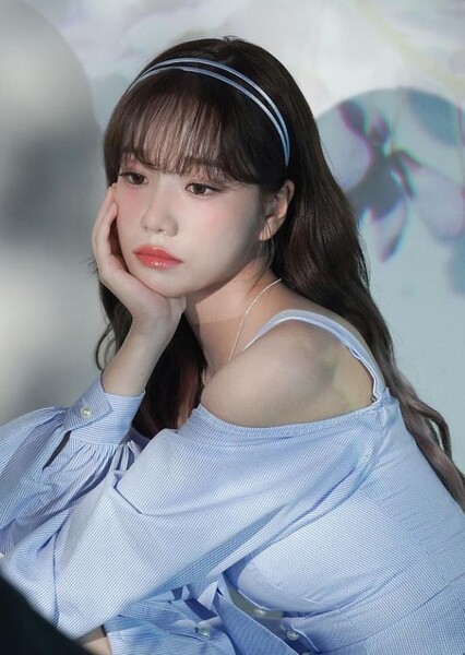 Jo Yu-ri photo