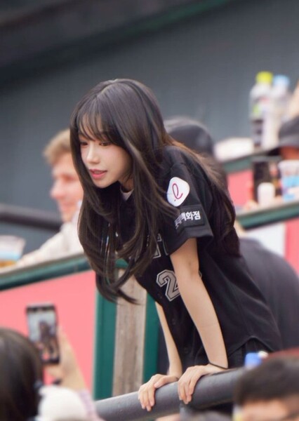 Jo Yu-ri photo