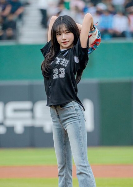 Jo Yu-ri photo