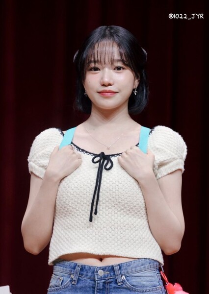 Jo Yu-ri photo