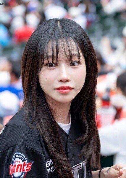 Jo Yu-ri photo