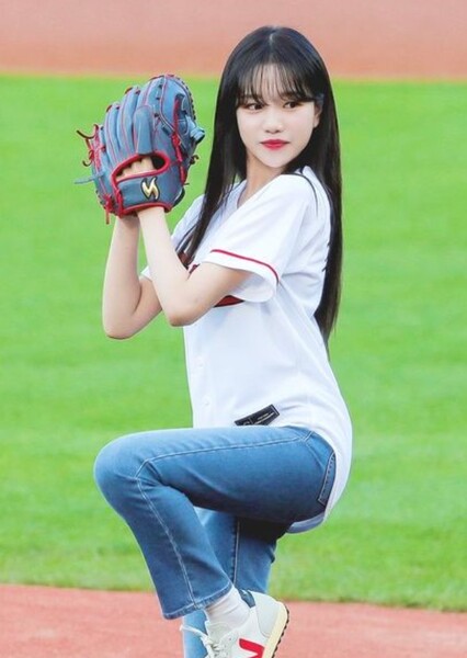 Jo Yu-ri photo