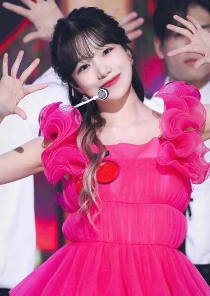 Jo Yu-ri photo