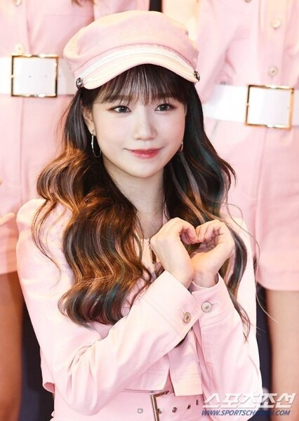 Jo Yu-ri photo