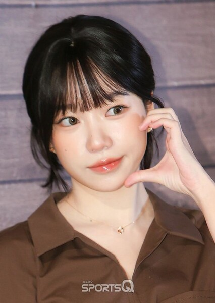 Jo Yu-ri photo