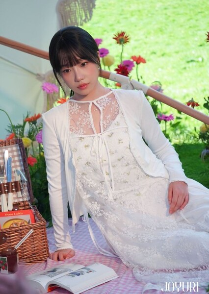 Jo Yu-ri photo