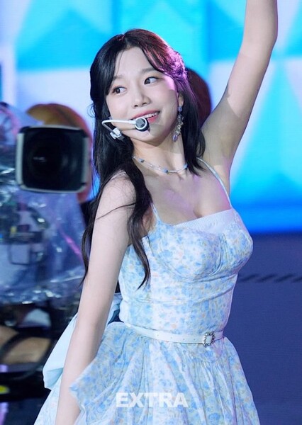Jo Yu-ri photo