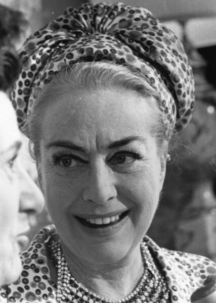 Joan Crawford photo