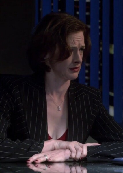 Joan Cusack photo