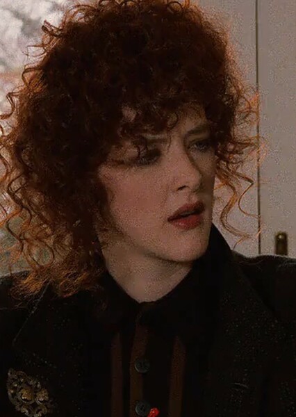 Joan Cusack photo