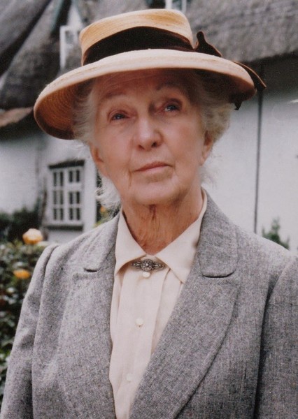 Joan Hickson photo