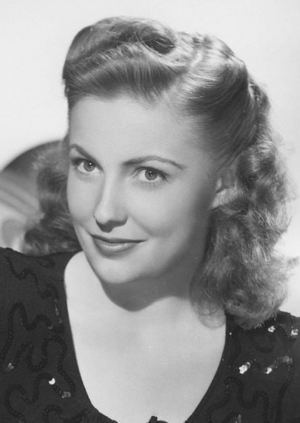 Joan Leslie photo