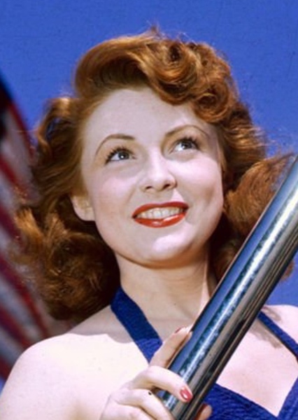Joan Leslie photo