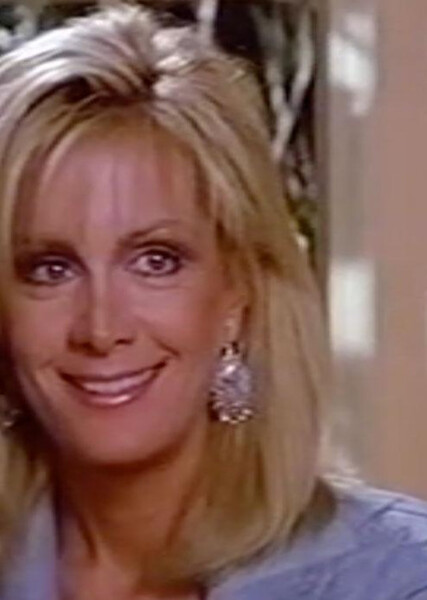 Joan Van Ark photo