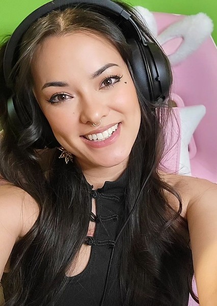 Joanie Brosas photo