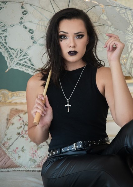 Joanie Brosas photo