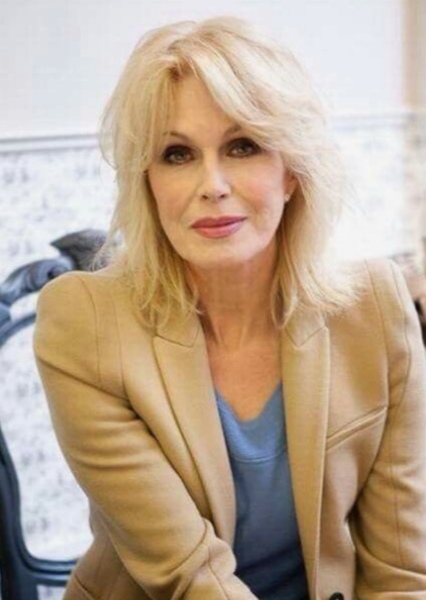 Joanna Lumley photo